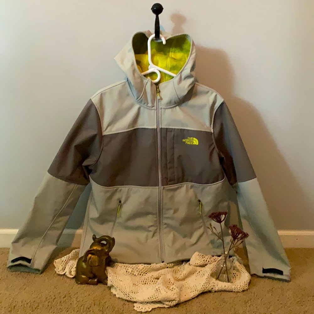 Men’s North Face Waterproof Jacket